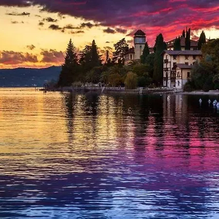 아파트 La Rosa Del Garda *